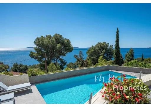 Maison 7 pièces 192 m²