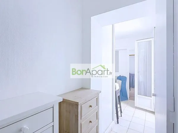 Studio / 25m² / Passy (Ligne 6)