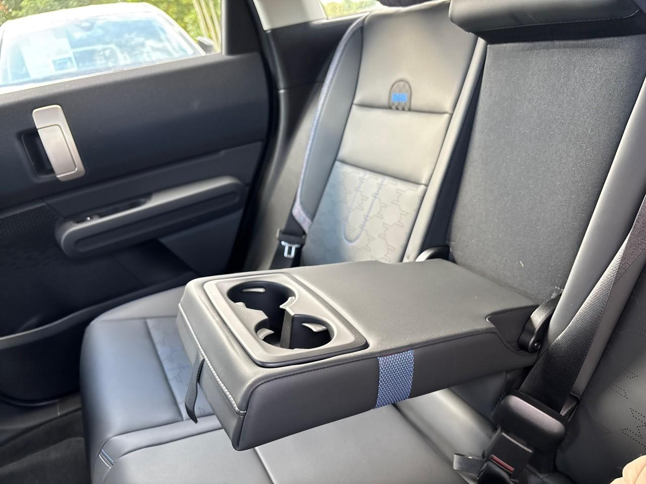 Mini Countryman e 204ch classic — photo 14