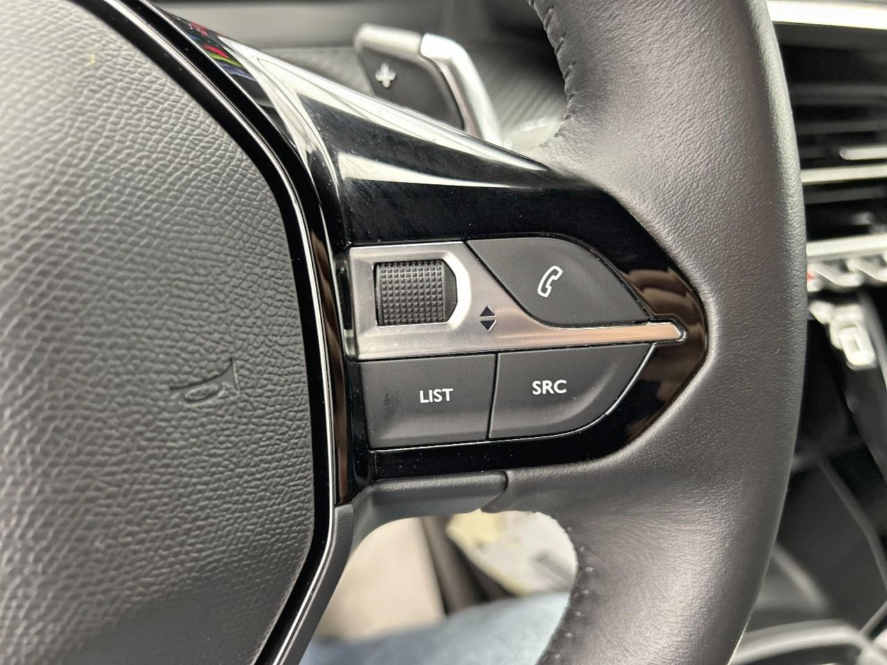 Peugeot 2008 hybrid 136 e-dcs6 style — photo 23