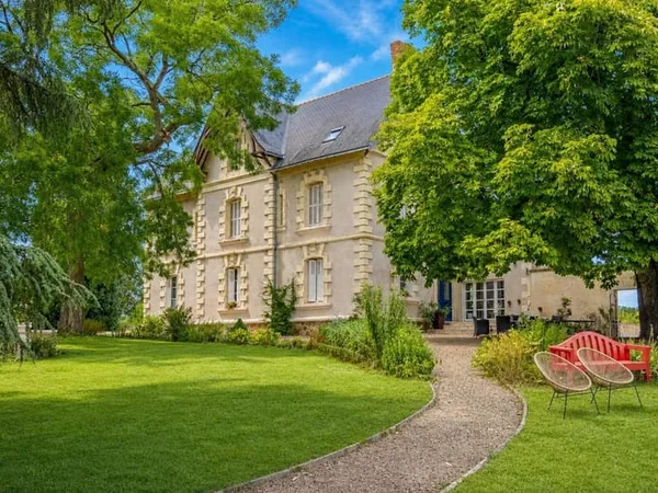 Propriété du 17éme et manoir du 19éme sur 6 hectares