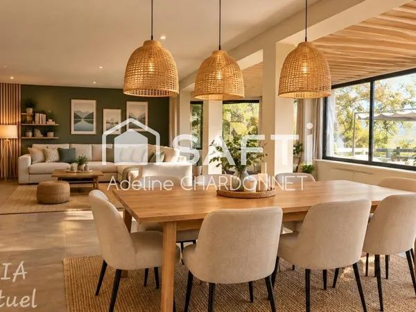 Vue dégagée sur le lac de Nantua - 228 m² à transformer en grande maison - Terrain constructible de 