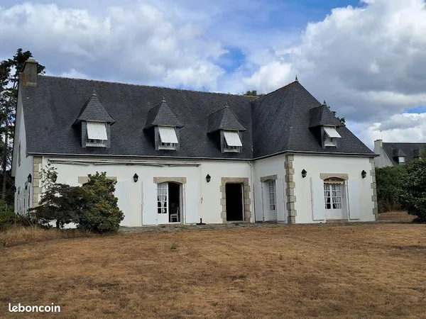 Maison 10 pièces 265 m²