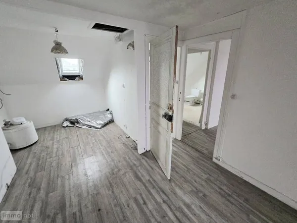 Local commercial 2 pièces 96 m²