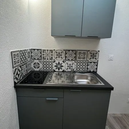Location Studio 15.2m² centre Anet