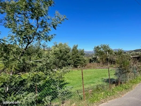 Terrain 300 m² Pegomas