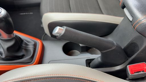 Kia Stonic 1.0 T-GDi 100 Mild Hybrid - Launch Edition – 2021 – 63308 km – Hybride essence – Boîte Manuelle — photo 11