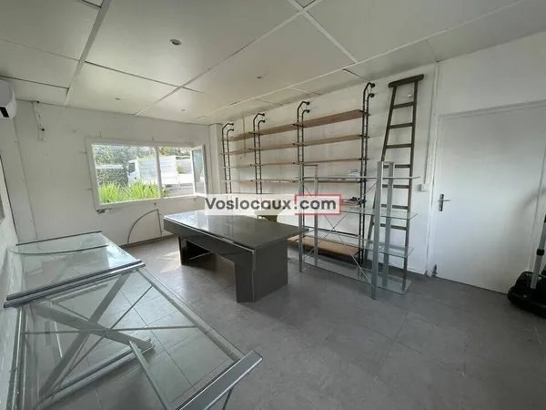 Bureau 190 m²