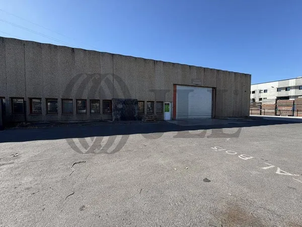 Local d'activité 2661 m²