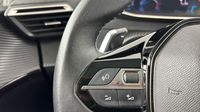Peugeot 208 1.2 PureTech 100ch S&S Allure EAT8 — photo 24