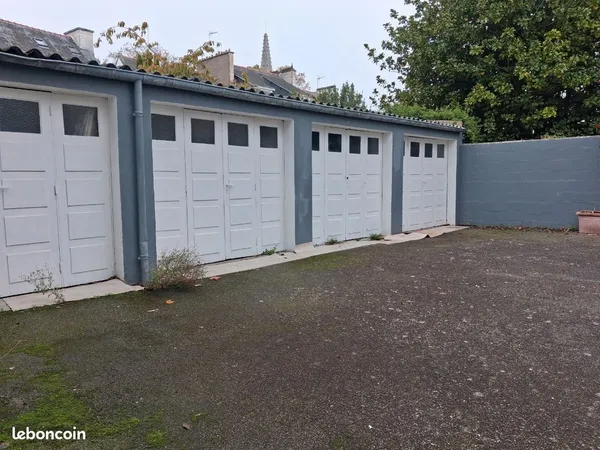 GARAGE moto/GARDE MEUBLES