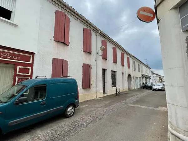 Maison 6 pièces 225 m²