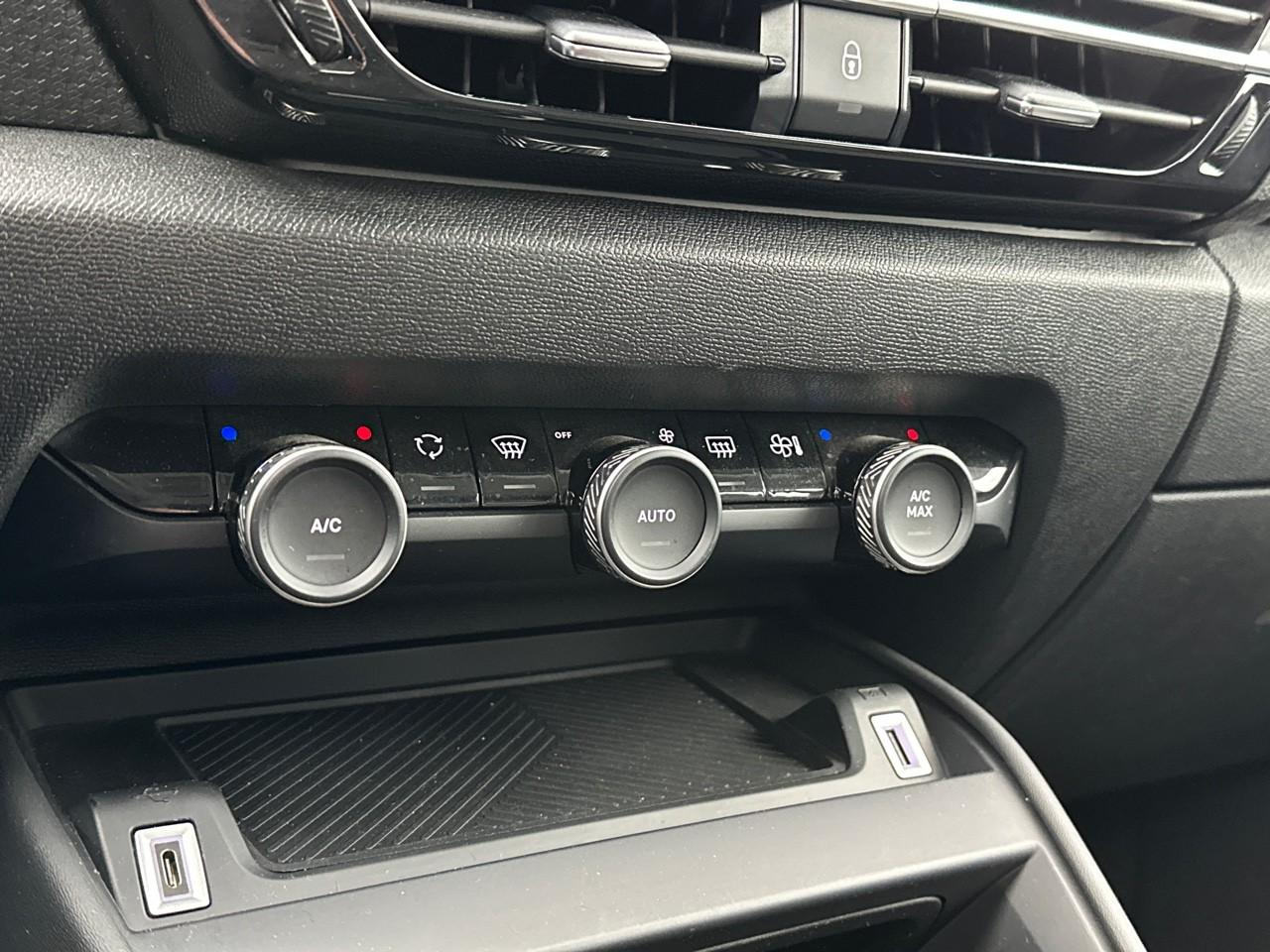 Citroën C4 puretech 130 s&s eat8 feel pack — photo 30