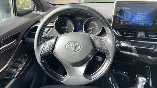Toyota C-HR 1.8 VVT-i 122 Hybrid CVT - Dynamic – 2018 – 138107 km – Hybride essence – Boîte Automatique — photo 26