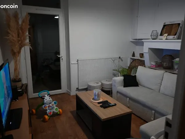 Maison individuelle meublée de 53 m² - 2 grandes chambres - Petit jardin