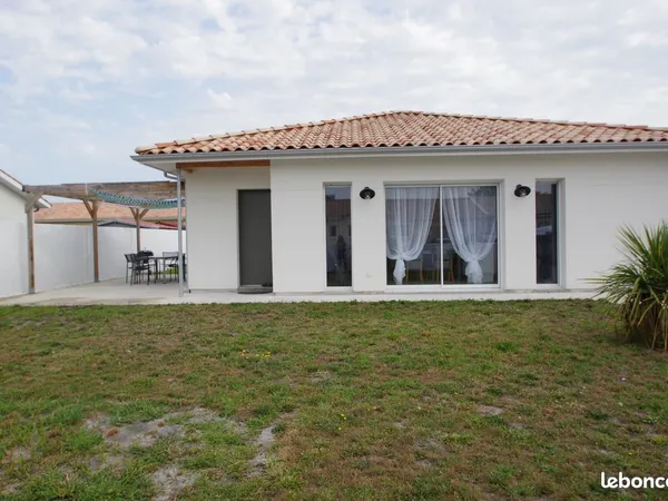 Maison confortable et fonctionnelle, idéale pour une résidence principale, secondaire ou un investis
