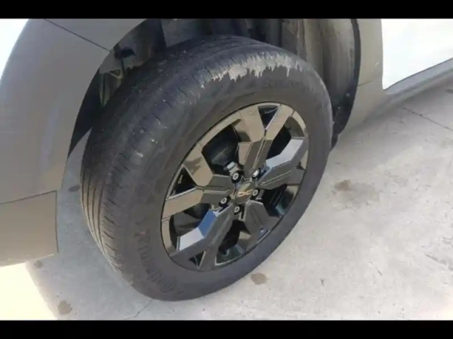 Dacia Duster 1.0 eco-g 100ch extreme 4x2 — photo 13