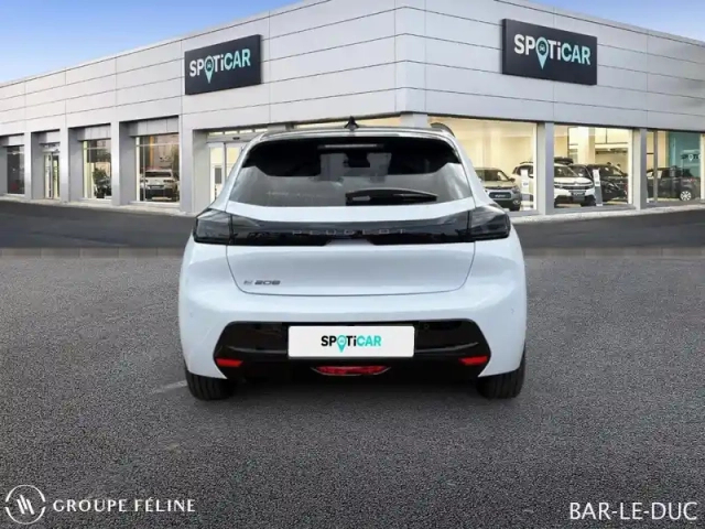 Peugeot 208 e- 136ch 50 kwh envy — photo 5