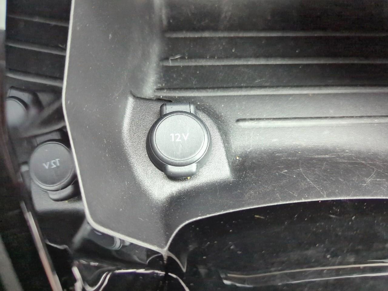 Peugeot 2008 bluehdi 130 s&s eat8 allure pack — photo 30