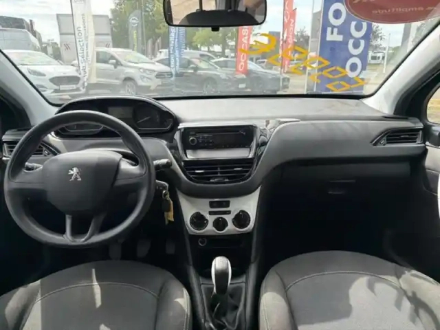 Peugeot 208 1.2 puretech 68ch like 5p — photo 13