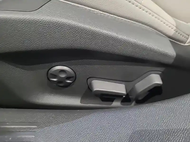 Citroën C5 x 1.6 hybride rechargeable 225ch hypnos boite automatique — photo 13