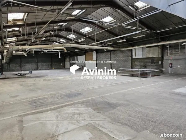 Local 4185 m² Thônes