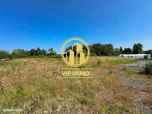 Terrain 963 m² La Neuville