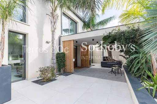 Maison 6 pièces 220 m²