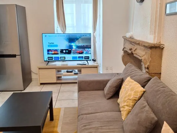 Colocation meublée - Duplex 54 m² - Chambre disponible - Centre-ville de Vienne (38200)