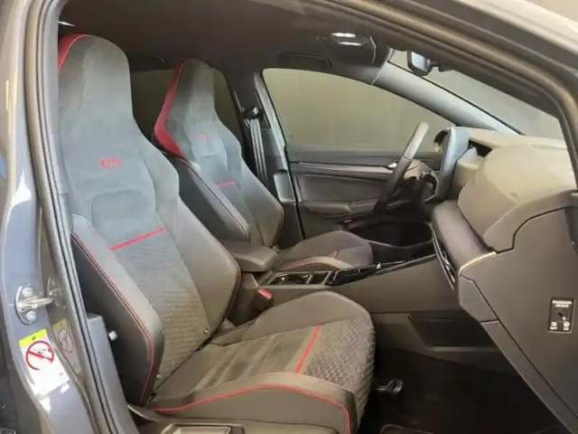 Volkswagen Golf 2.0 tsi 300ch gti clubsport dsg7 — photo 12