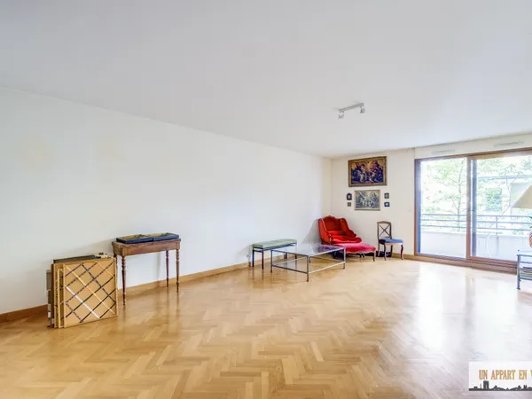 Bd Murat côté Seine - 3 pièces de 81,45 m² + balcon 5,6 m² sur jardin - 2ème étage
