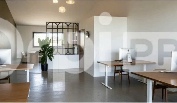 Bureau 91 m²