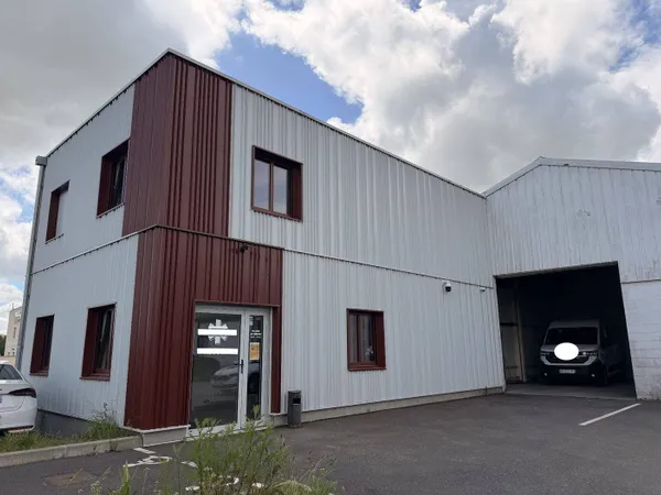 Local d'activité 310 m²