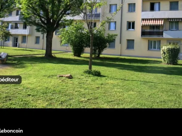 T4 proximité Quartier Revaison