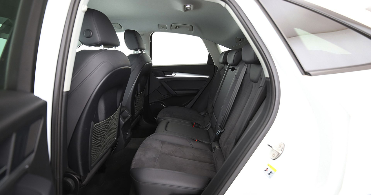Audi Q5 Sportback — photo 31