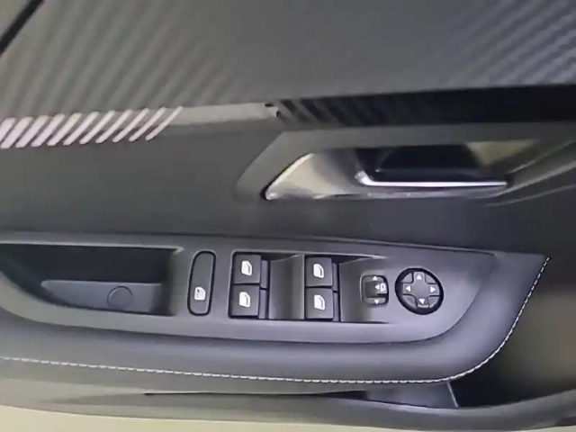 Peugeot 208 100 s&amp;s bvm6 — photo 28