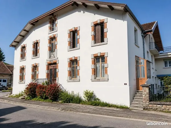 Maison 6 pièces 250 m²