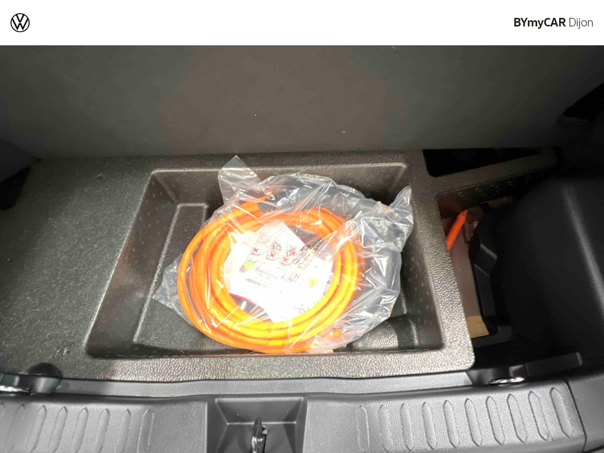 Toyota C-HR Hybride Rechargeable 225 — photo 15