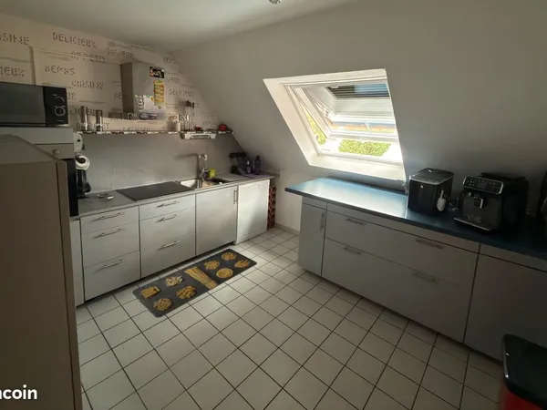 À LOUER - MOTHERN - BEL APPARTEMENT 3 PIÈCES DE 71,34 m² - DERNIER ÉTAGE - BALCON - GARAGE