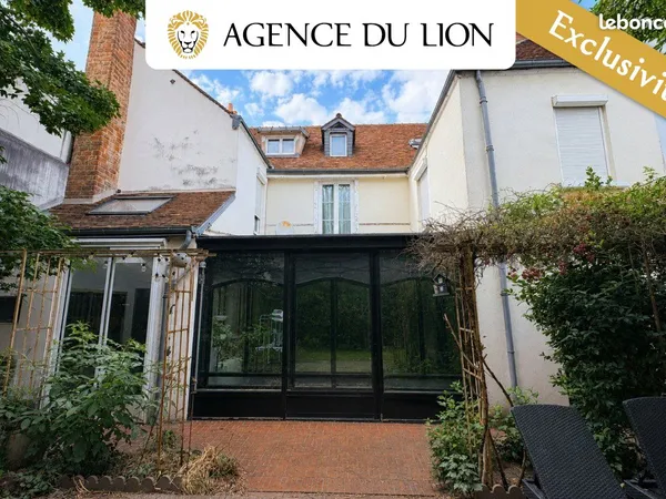 Maison de ville 9 pièces 208 m²