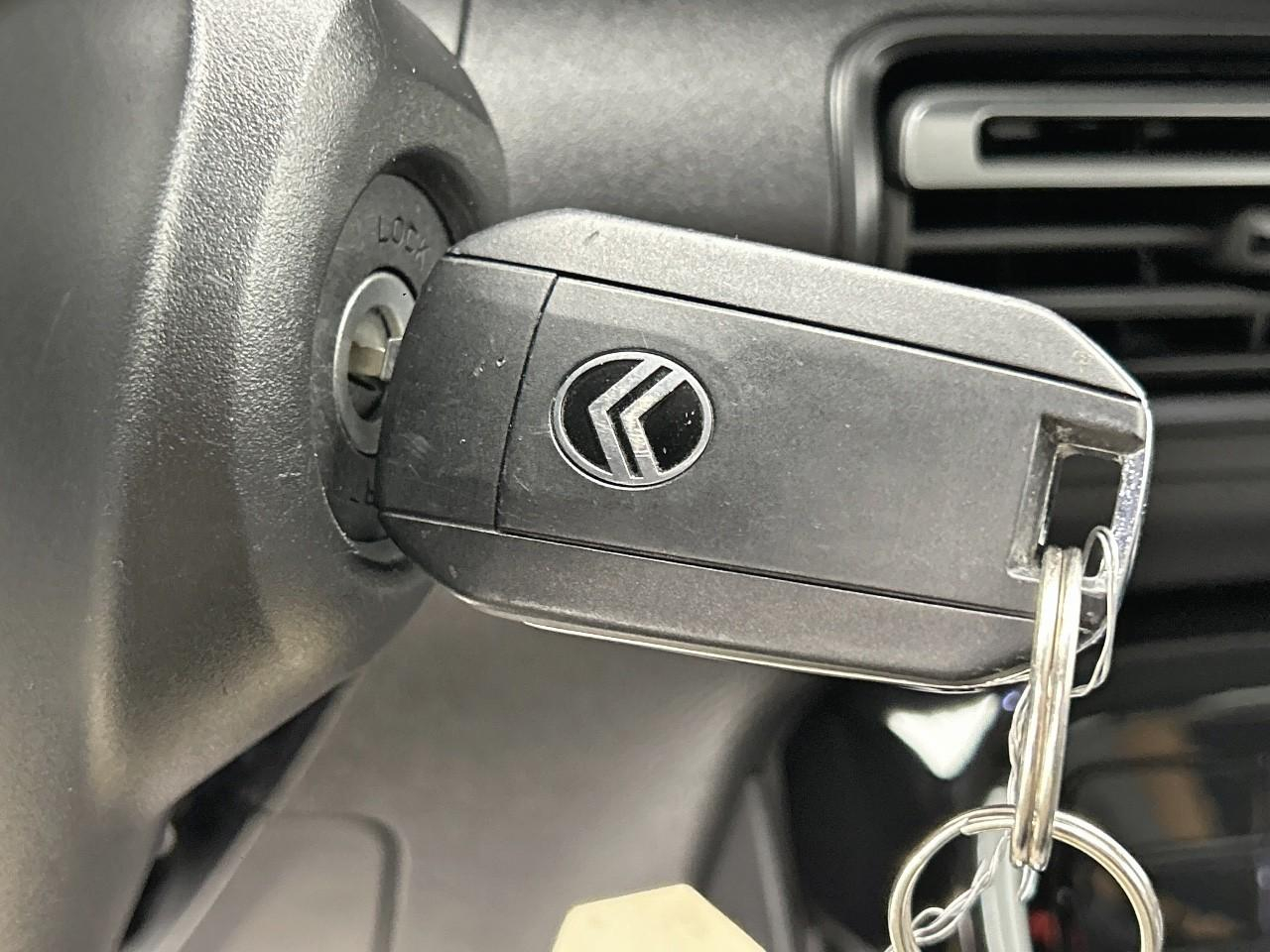 Citroën C3 Aircross hybride 145 ch aut plus — photo 19