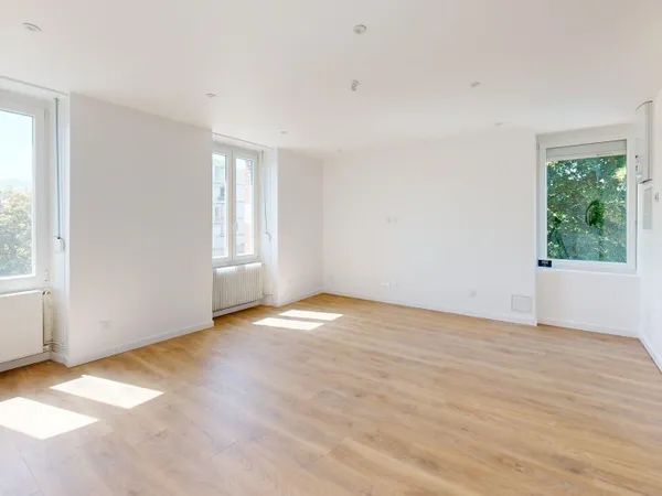 VENTE INTERACTIVE : HAUTS DES CHAPRAIS Besançon - Appartement T4 avec CELLIER et STATIONNEMENT PRIVA
