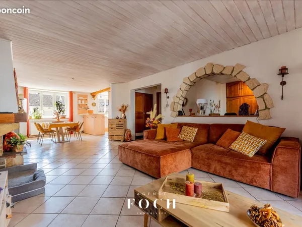 Maison 10 pièces 180 m²