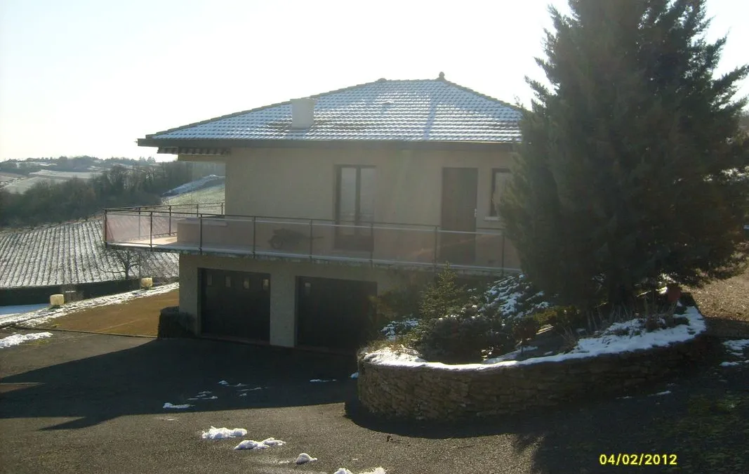 Photo 3
