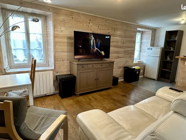 Meublée 2 chambres 1 grand lit et 2 lits de 90/120 avec Parking, Wifi