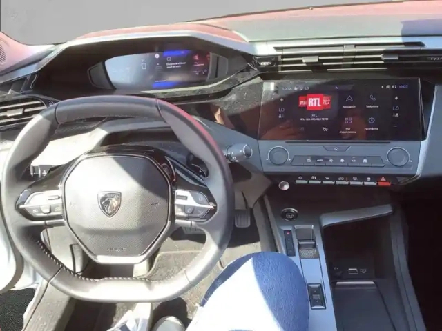 Peugeot 308 sw puretech 130ch s&amp;s eat8 — photo 32
