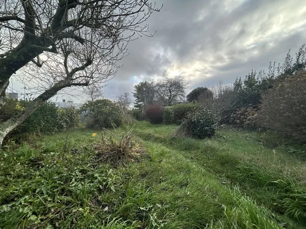 Terrain 410 m²