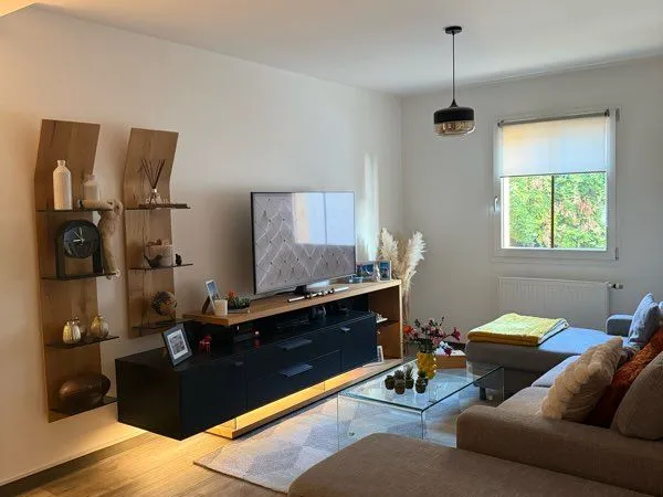 Appartement 3 pièces de 79 m² avec balcon, garage et cave - Rouffach
