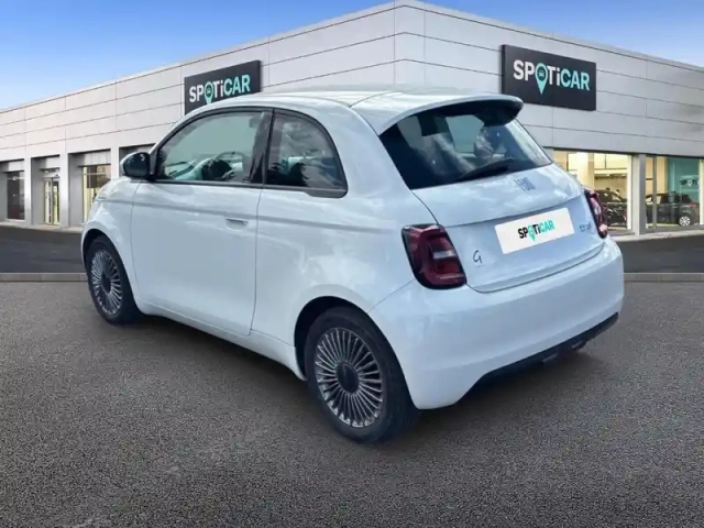 Fiat 500 e 95ch icône berline 23.8 kwh — photo 6