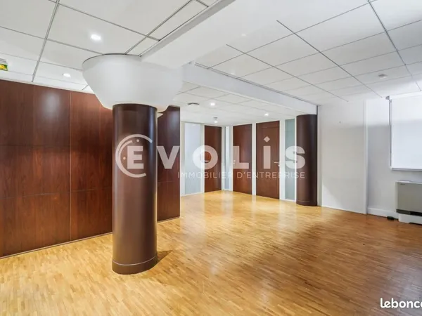 Bureau 238 m²